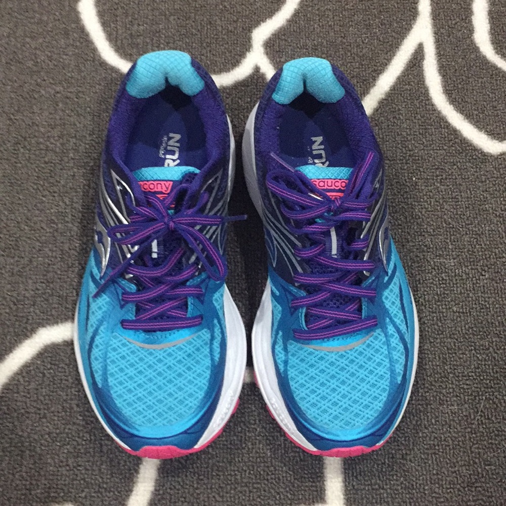Saucony ride 9 tennis shoes